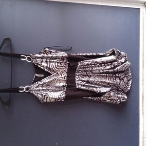 GUC yoyo 5 Black silver Plunge v-neck front Pocket Shiny smooth